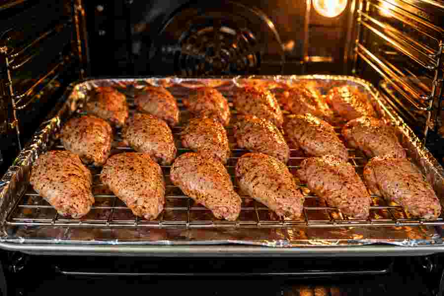 Baking chicken wings in the oven